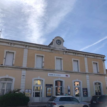 A La Gare ! T2 Hyeres Apartment Exterior photo